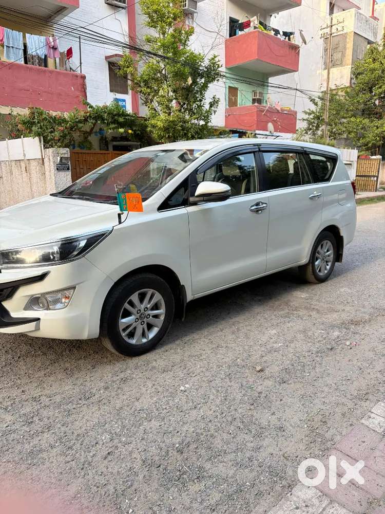 Toyota Innova Crysta 2018 Diesel Well Maintained