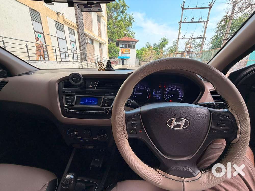 Hyundai I20 2015  64,132 Kms  Full Service Record  Chennai