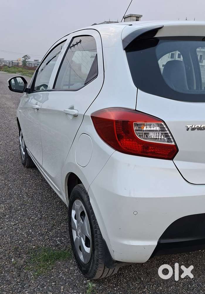 Tata Tiago 1.2 Revotron Xta, 2018, Petrol