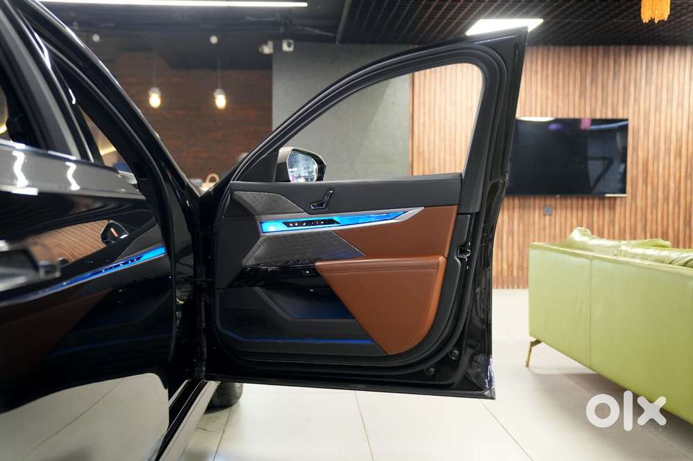 Bmw 7 Series 740i M Sport Petrol Automatic, 2023, Petrol