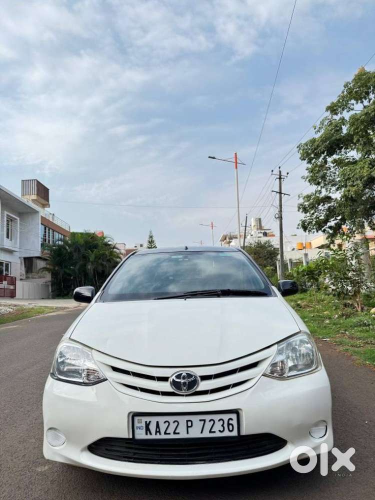 Toyota Etios Liva 2011-2012 G, 2012, Petrol