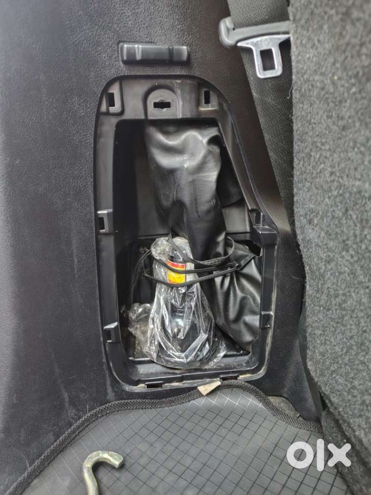 Toyota Innova Crysta 2.8z Automatic, 2019