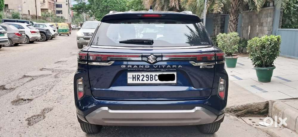 Maruti Suzuki Grand Vitara 1.5 Alpha Plus Intelligent Hybrid Ecvt, 2..