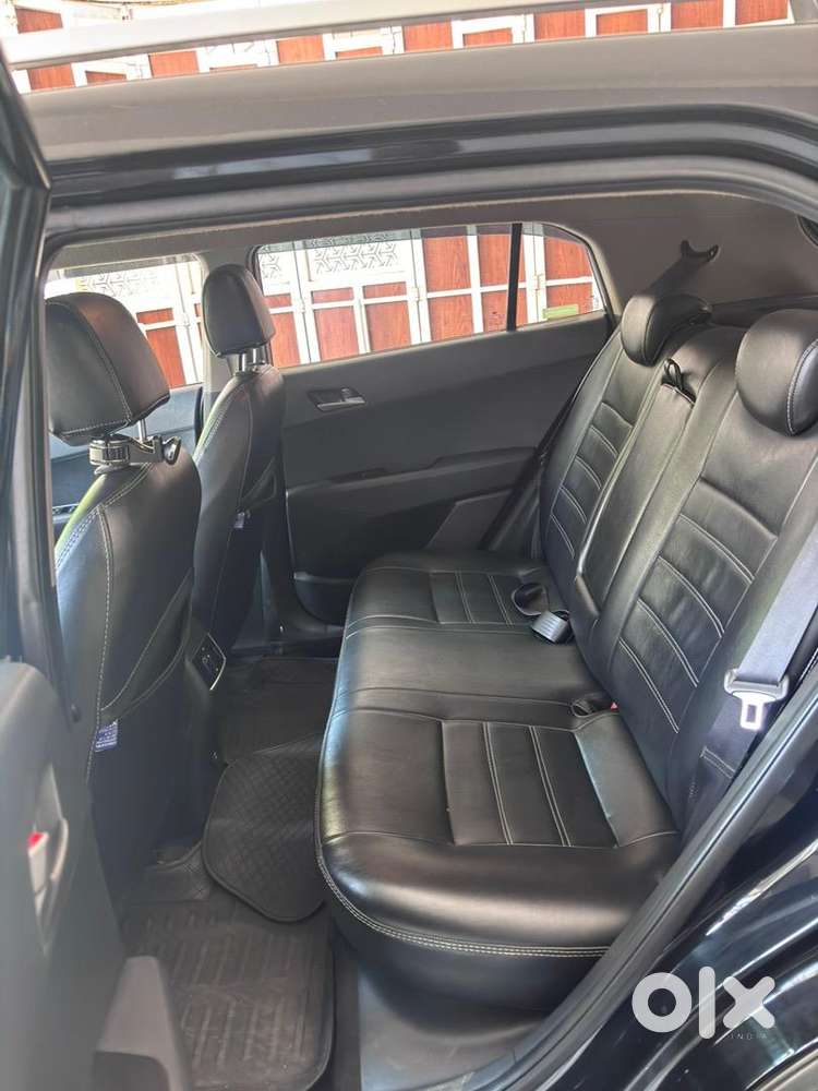 Well Maintained Black Colour With Dynamic Swipe Rear Indicators