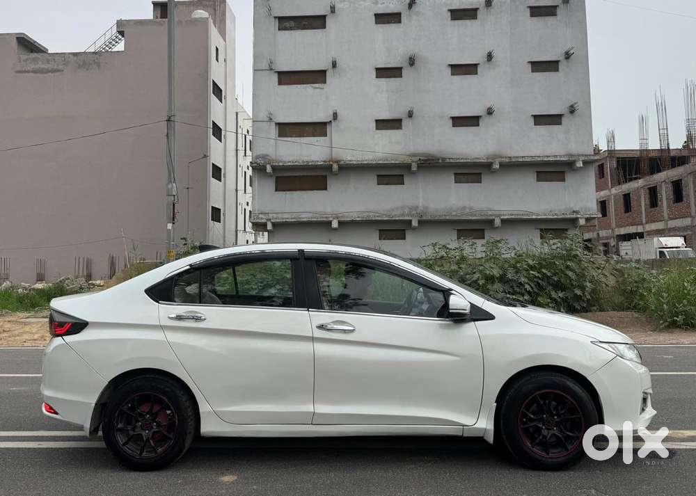 Honda City Elegant Edition Mt, 2015, Petrol