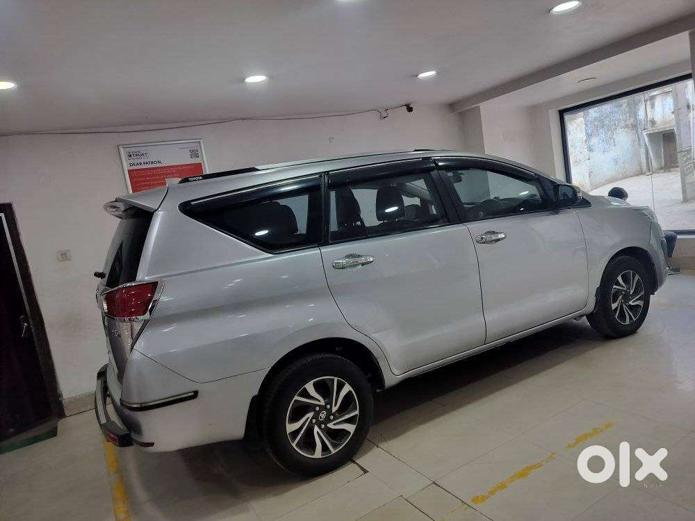 Toyota Innova Crysta 2.4 G Mt, 2022, Diesel