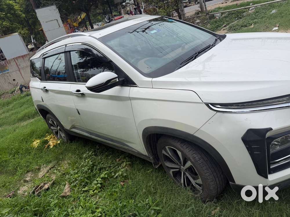 Mg Hector Plus 7 Seater 26k Km Driven