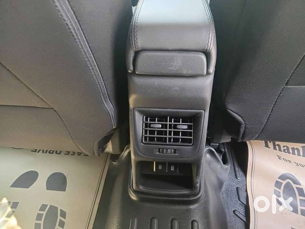 Toyota Glanza 1.2 V Amt, 2024, Petrol