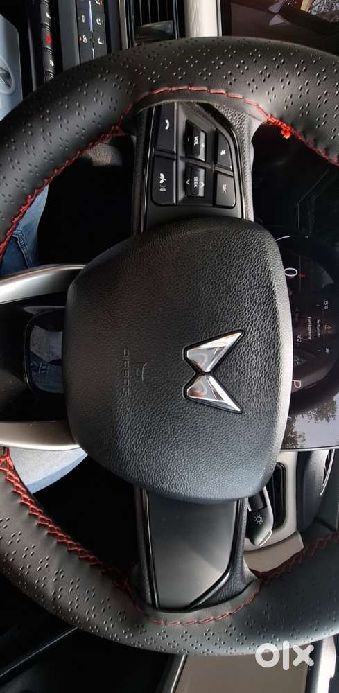 Mahindra Xuv700 2.2 Ax 5 Diesel At Str, 2024, Diesel