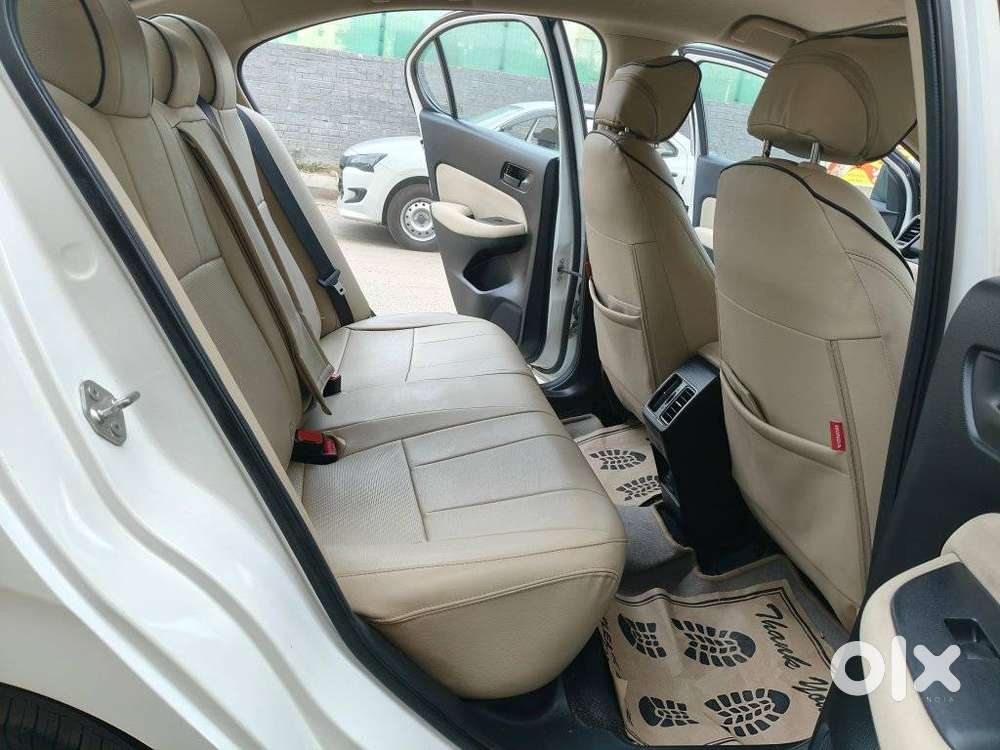 Honda City 1.5 V 4th Gen I-vtec Mt, 2022, Petrol