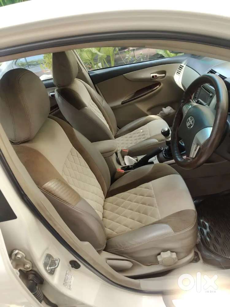 Toyota Corolla Altis 2012 Manual Petrol