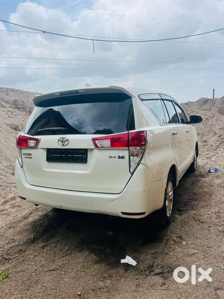 Toyota Innova Crysta 2017