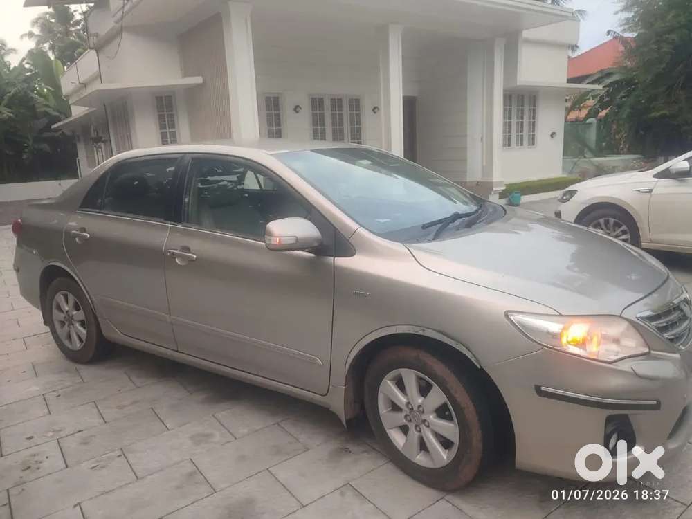 Toyota Corolla Altis 2013