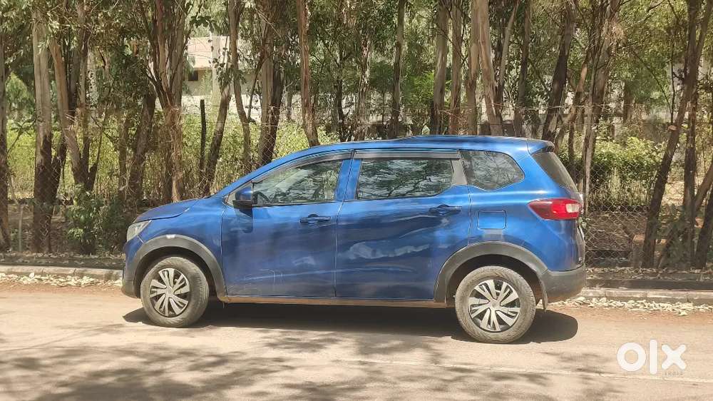 7 Seater Renault Triber 2021 Petrol
