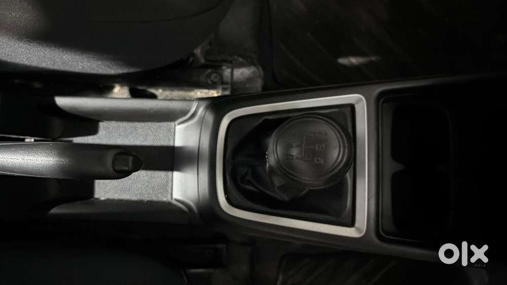 Maruti Suzuki Swift Lxi, 2019, Petrol