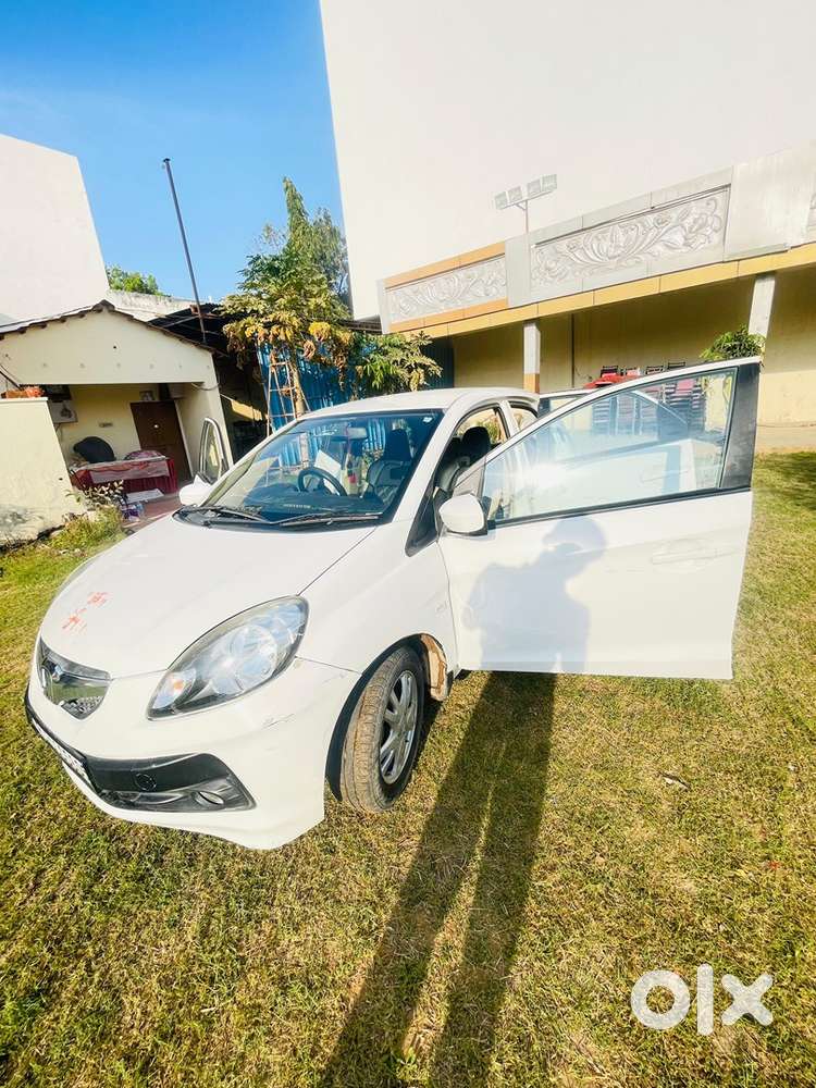 Honda Brio 2012 Petrol Well Maintained