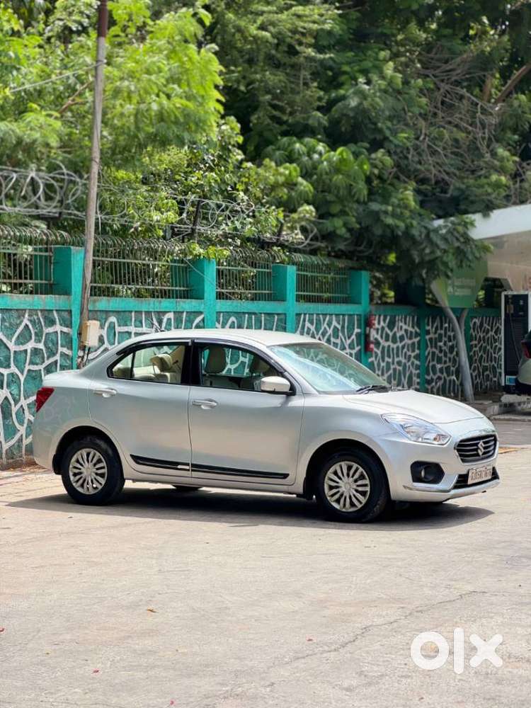 Maruti Suzuki Dzire, 2017, Petrol