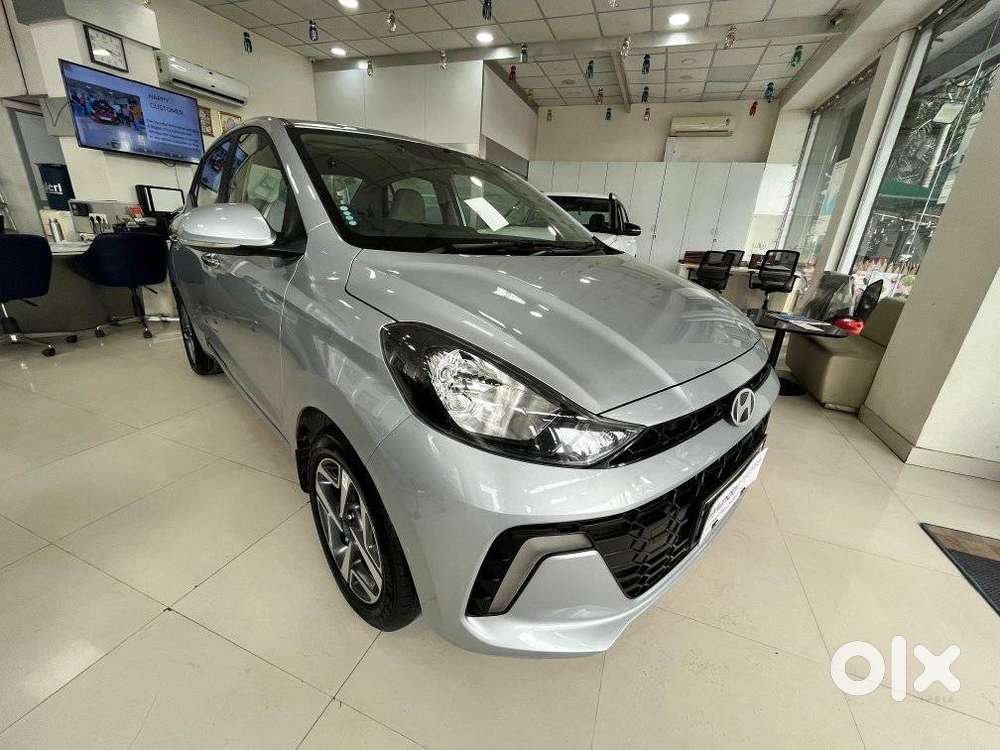 Hyundai Aura 1.2 Sx Cng, 2024, Cng & Hybrids