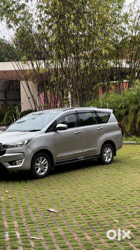 Toyota Innova Crysta 2.4 G Mt, 2017, Diesel