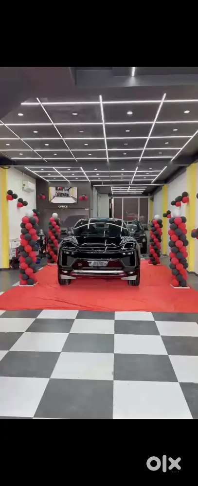 Mahindra Be 6 Electric 2025 With 11.2 Kw Charger