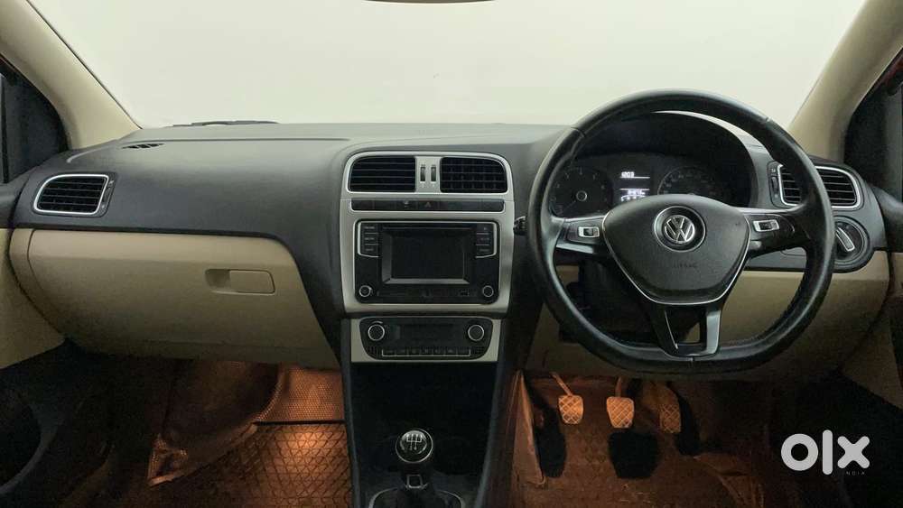 Volkswagen Polo Petrol Highline 1.2l, 2017, Petrol