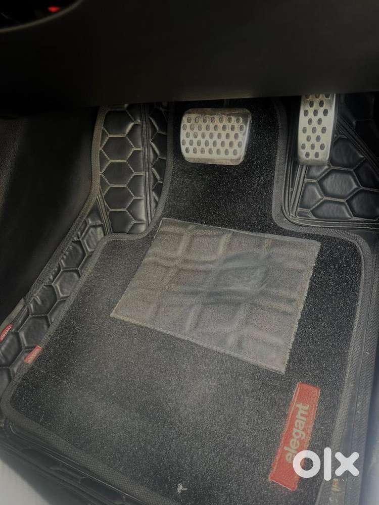 Mahindra Xuv700 2024 (oct) Diesel Ax7 Automatic 100% - Well Maintained