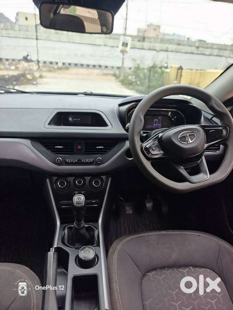 Tata Nexon 1.5 Revotorq Xm (s), 2022, Diesel