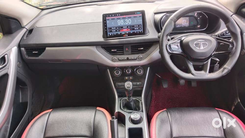Tata Nexon 1.5 Revotorq Xm (s), 2022, Petrol