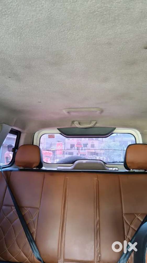 Mahindra Bolero Neo N8