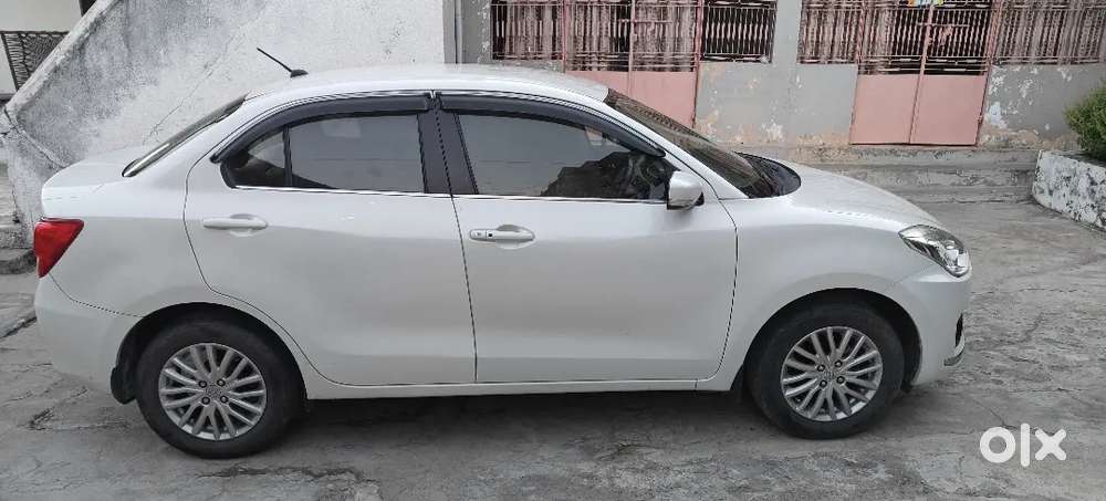 Dzire Zxi Petrol/cng