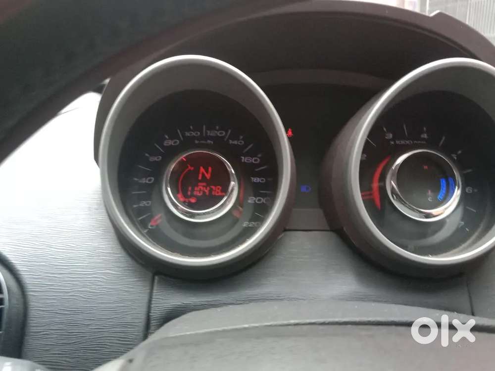 Mahindra Xuv 500 W8  2012. Tax 2027 Tax December