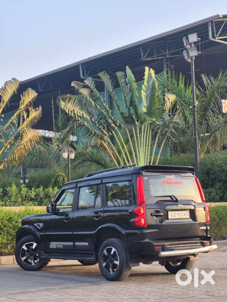 Mahindra Scorpio Classic 2.2 S 11 Mt 7 Str, 2024, Diesel