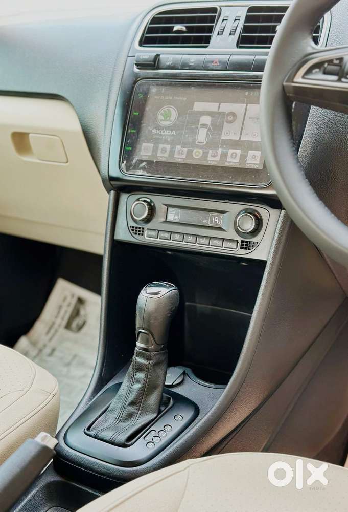 Skoda Rapid 1.0 Style At, 2021, Petrol