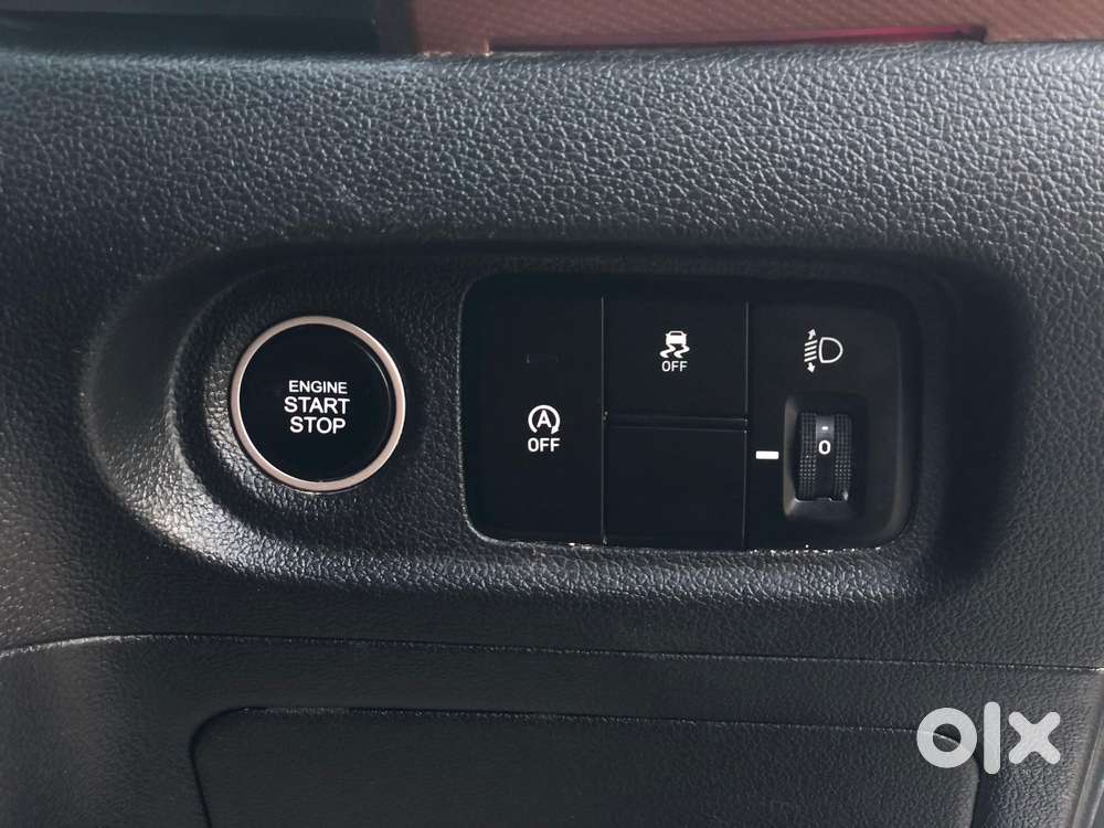 Hyundai Alcazar Platinum 7 Str 1.5 Turbo Petrol Adventure, 2023, Pet..