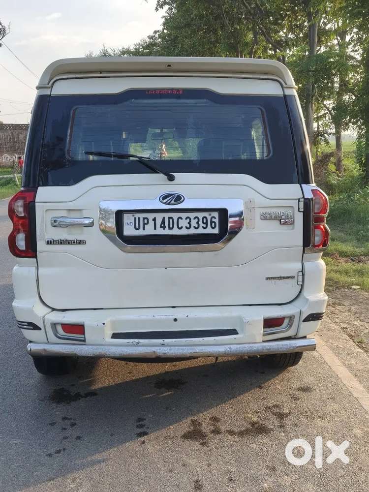 Mahindra Scorpio S6 Plus 2017