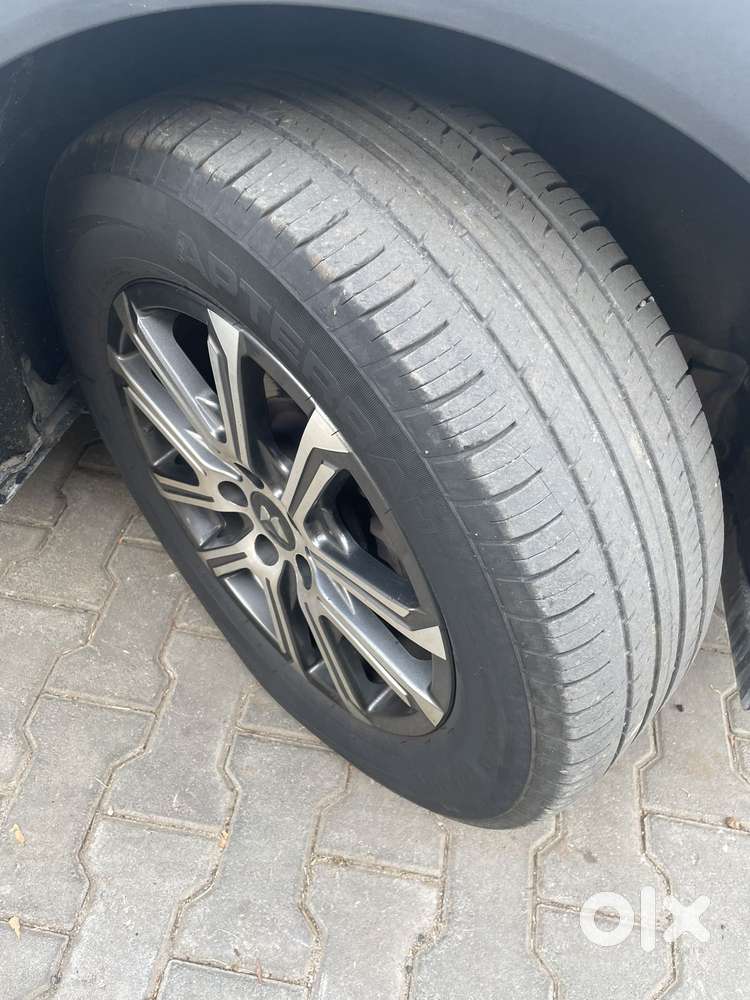 Mahindra Xuv700 2.2 Ax 7 Diesel At Str Awd, 2024, Diesel