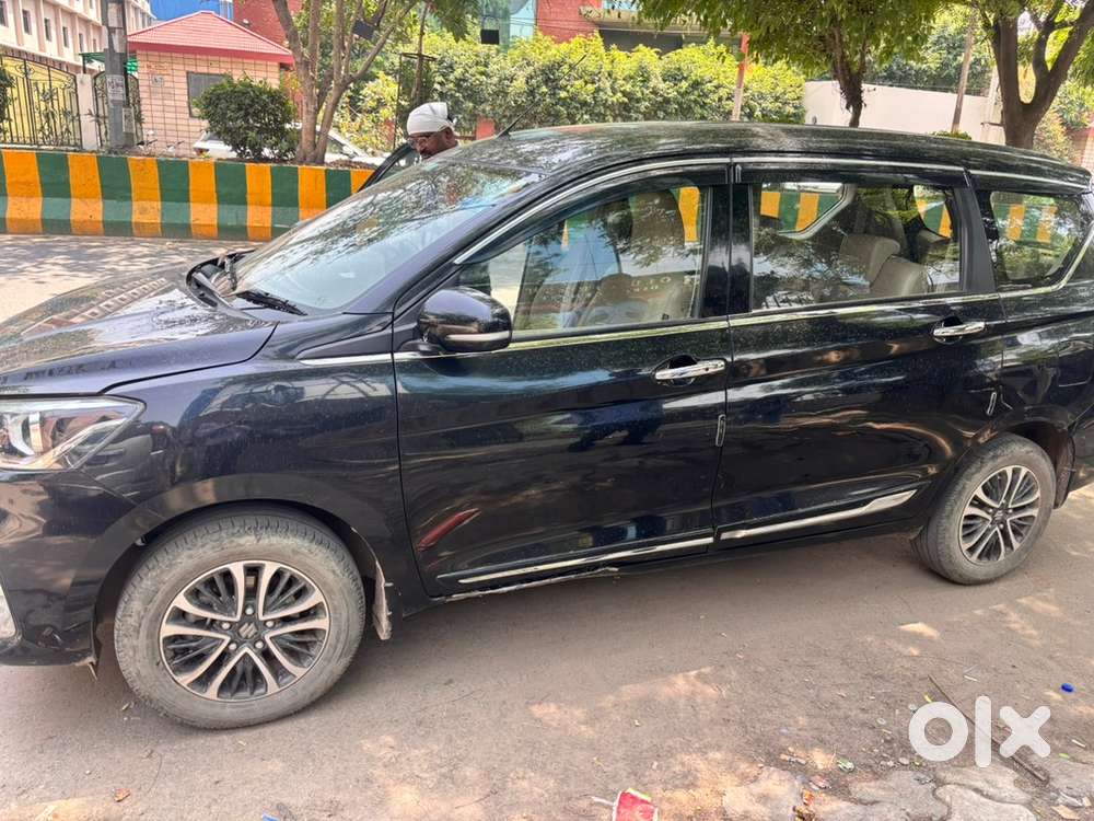 Maruti Suzuki Ertiga Zxi Cng 2024, Push Start, Black Colour