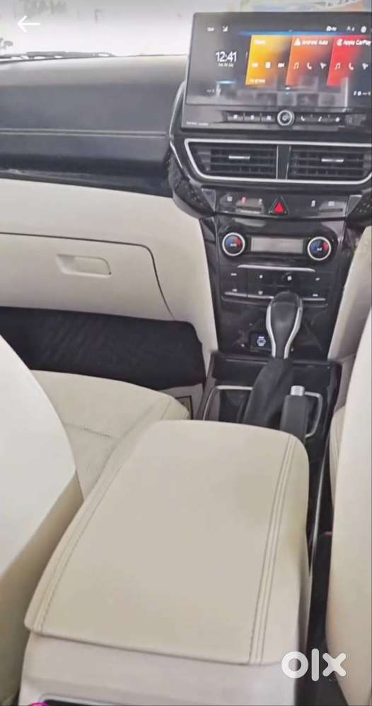 Mahindra Xuv 3xo 2024 Petrol 14200 Km Driven