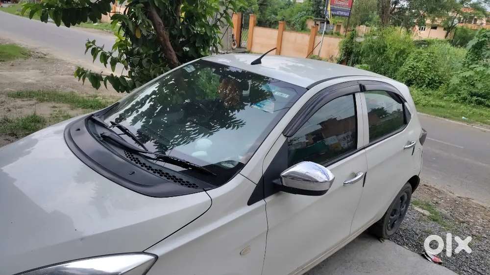 2017 Tata Tiago Revotron Xt