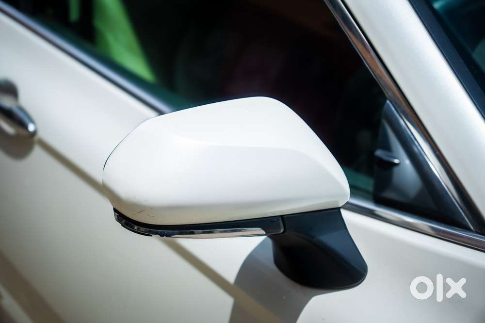 Toyota Camry 2.5 Hybrid, 2020, Petrol