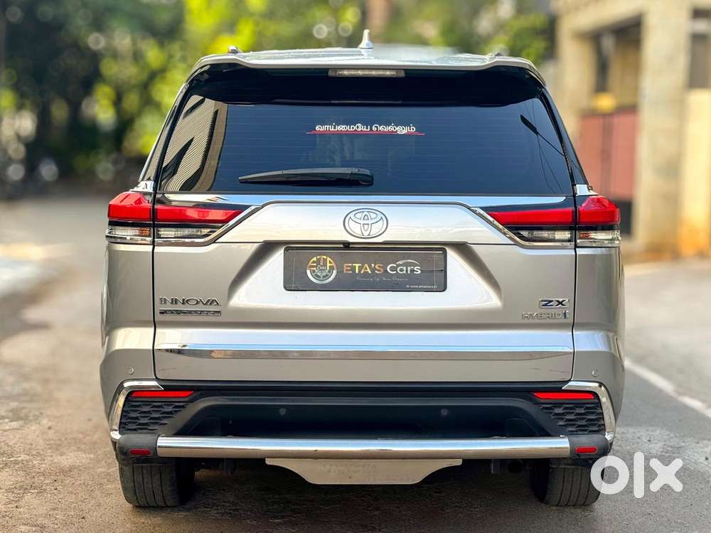 Toyota Innova Hycross 2.0 Zx (o) Hybrid 7 Str, 2025, Petrol