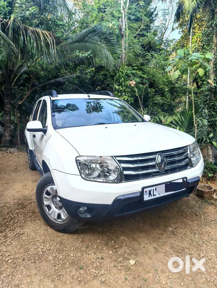 2014 Registered Duster Petrol Low Kms For Sale
