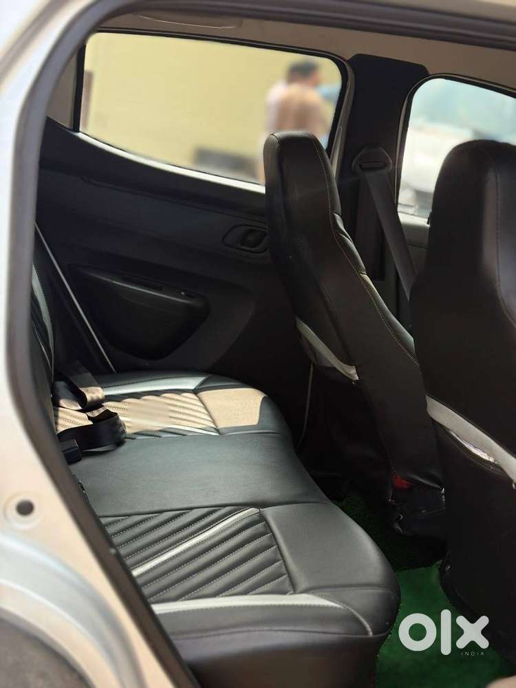 Kwid Rxt (o) 2022 (new Condition & Well Maintained)