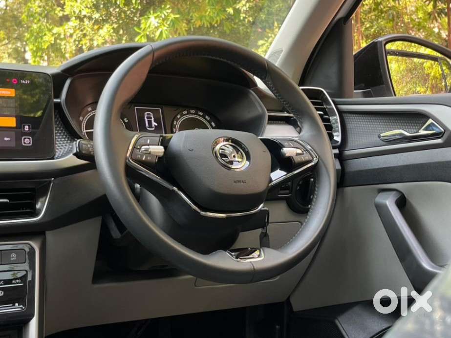 Skoda Kushaq 1.0 Tsi Style At, 2025, Petrol