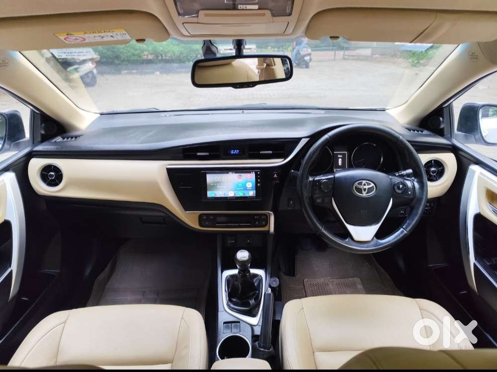 Toyota Corolla Altis 1.8 Gl, 2018, Petrol