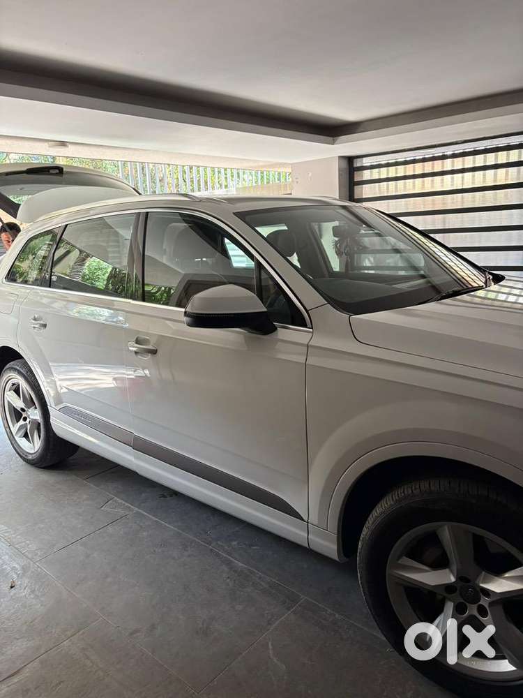 Audi Q7 2017 Petrol 53000 Km Driven