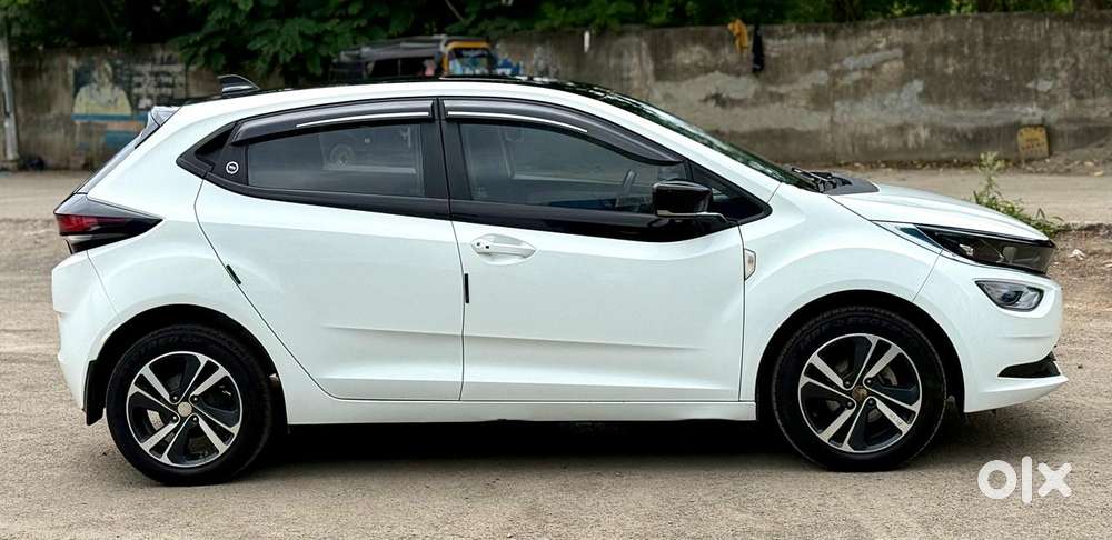 Tata Altroz 1.2 Xza Plus, 2023, Cng & Hybrids