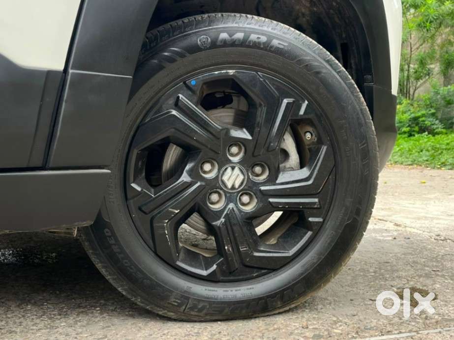 Maruti Suzuki Brezza 1.5 Zxi Smart Hybrid, 2023, Petrol