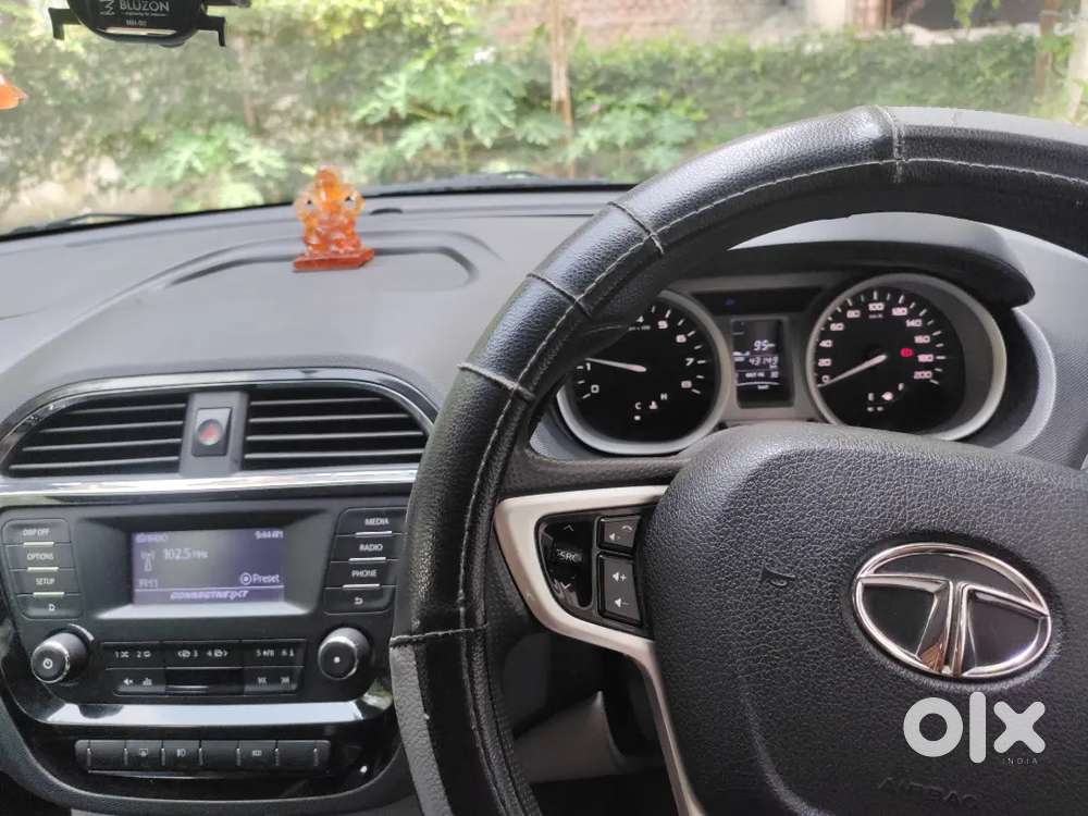 Tata Tiago 2017 Petrol 43100 Km Driven