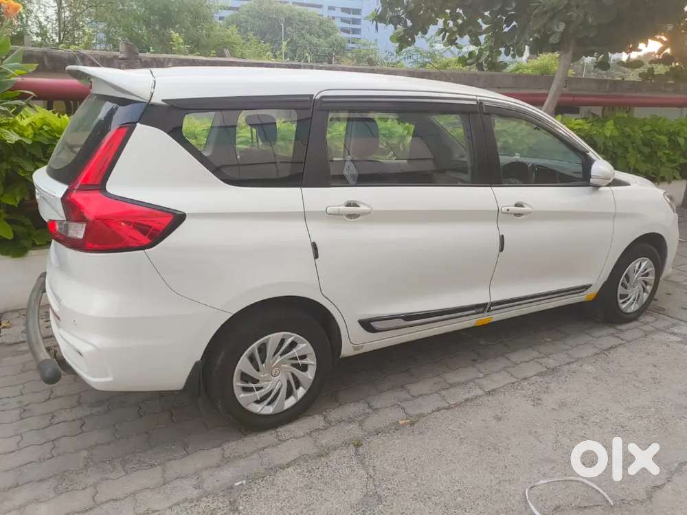 Maruti Ertiga Vxi 2024